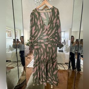 Mar de Lua beach dress / coverup. NWOT. One Size.